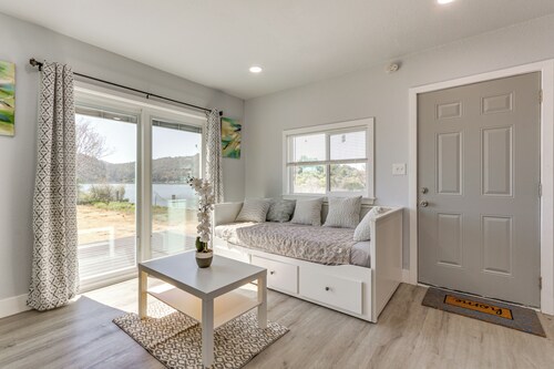 End Unit w/ Clear Lake Access in NorCal!