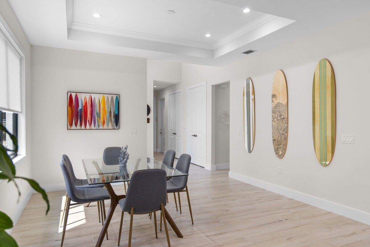 Photo 21 of Colorful brand new 4B/4B retreat near the beach and pickleball courts.