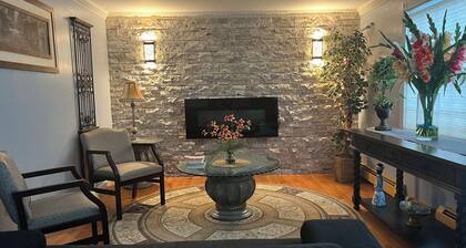 Charming 2-bedroom house in delightful Toms River with fitness room, WiFi