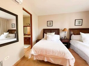 3 soverom, strykejern/-brett, reiseseng for barn og wi-fi