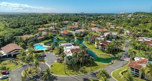 Lakeside Villas - Villa Quenepa with Generator & Steps from the Beach (Sabana)