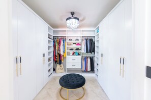Walk-in closet - 5 BR Dorado Dreams at Ritz Dorado Beach Resort (Dorado)