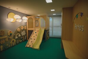 Children’s area - Hotel Thermas da Mata - Cotia próximo ao Parque Anmália (Cotia)