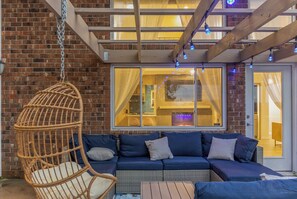Property grounds - The Dock House (Savannah)