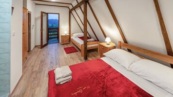 3 bedrooms, iron/ironing board, travel crib, free WiFi