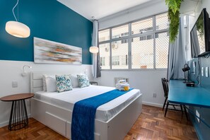 2 habitaciones, tabla de planchar con plancha y cuna de viaje 