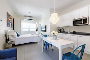 Free WiFi - Avila Beach (San Juan)