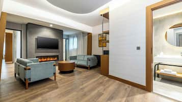 Ropa de cama de alta calidad, minibar, caja fuerte