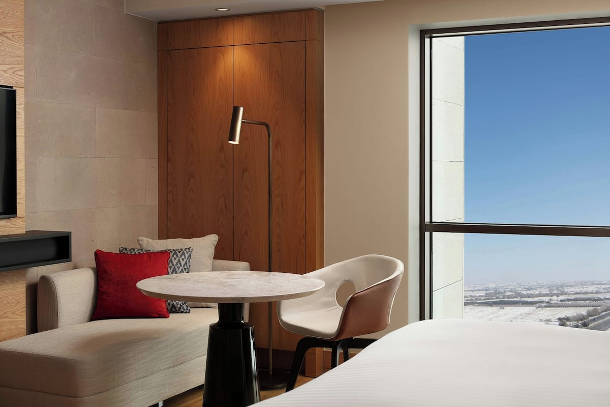 Down duvets, in-room safe, desk, soundproofing