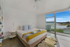 3 bedrooms, iron/ironing board, free WiFi
