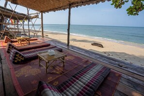 Property grounds - Isara Lanta Beach Resort (Koh Lanta)