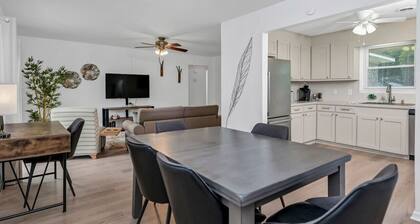 Blue Park Nest | 3 BR 2 BA