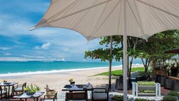 Tempat makan outdoor