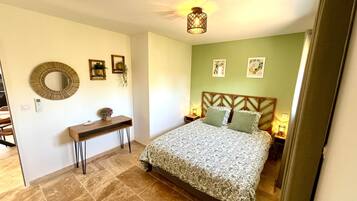 1 bedroom, in-room safe, iron/ironing board, WiFi