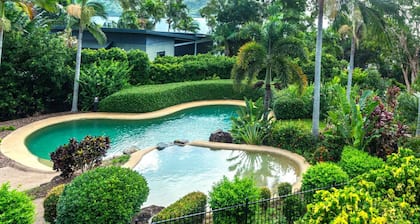 Anchorage 4 & Free Buggy Hamilton Island