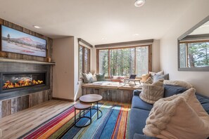 TV, fireplace, ping pong