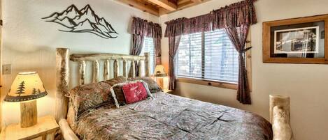 5 bedrooms, desk, iron/ironing board, WiFi