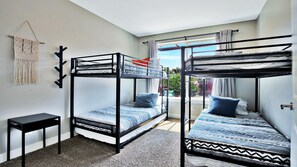 Casa superluxo, vista para a montanha | 8 quartos, ferros/tábuas de passar roupa, Wi-Fi de cortesia
