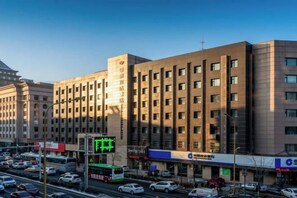 Unclassified image, 3 of 69, button - Yatai Longda Hotel (Changchun)