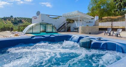 Combinación Serval y Pedrizas Montefrío by Ruralidays