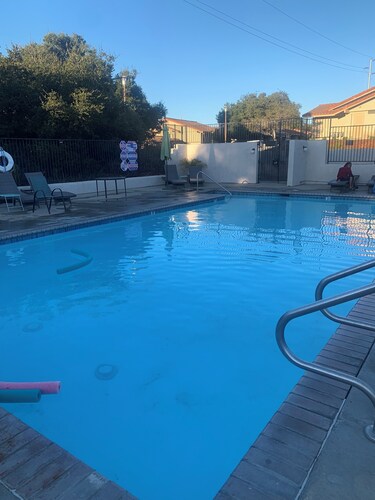 3 Bedroom / 2.5 Bath Blacklake Condo on Golf Course, pet friendly