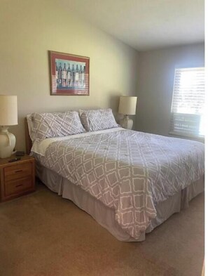 3 bedrooms, desk, iron/ironing board, free WiFi - 3 Bedroom / 2.5 Bath Blacklake Condo on Golf Course, pet friendly (Nipomo)