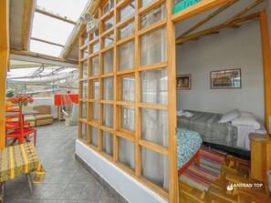 1 camera, Wi-Fi, lenzuola