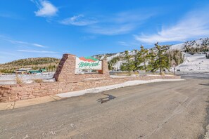 Unclassified image, 4 of 29, button - Cedar Breaks Lodge - Studio Suite | Sleeps 4 (Brian Head)