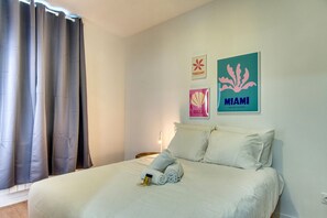 1 bedroom, WiFi, bed sheets