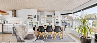 Lovely home in Blokhus with WiFi