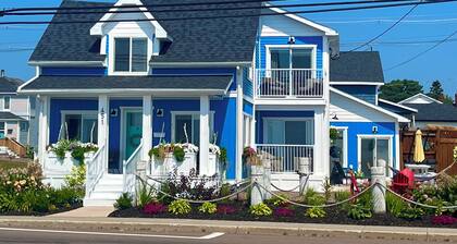 Blue Lobster Summerside Harbour