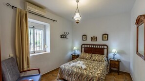 2 bedrooms, iron/ironing board, travel crib, WiFi