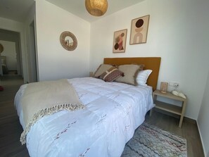 2 dormitorios, tabla de planchar con plancha, wifi y ropa de cama