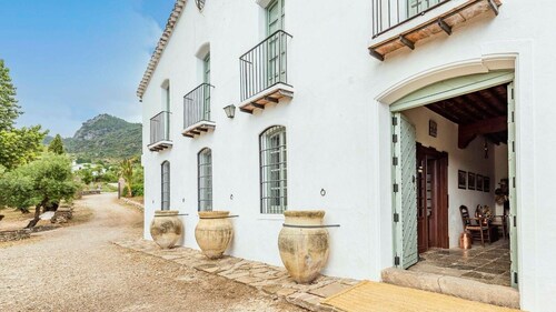 Hda P. Nacional Grazalema by Ruralidays