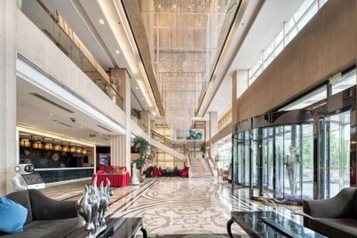 Yin Sheng International Hotel