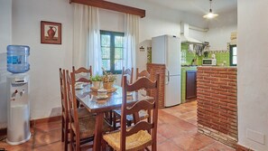 Dining - Casa Rural Aguasal El Bosque by Ruralidays (Cádiz)