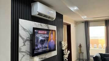 Luxury Single Room, City View | Bathroom