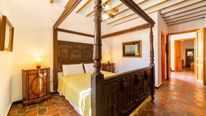 6 bedrooms, WiFi