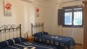 3 Schlafzimmer, Bügeleisen/Bügelbrett, Reisekinderbett, WLAN