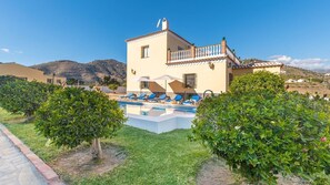 Pool - Villa Jose Miguel Torrox by Ruralidays (Málaga)