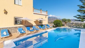 Pool - Villa Jose Miguel Torrox by Ruralidays (Málaga)