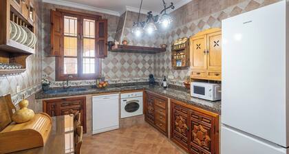 Villa el Señorío Alameda by Ruralidays