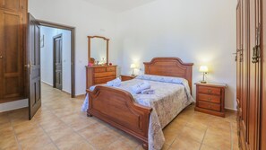 4 bedrooms, iron/ironing board, travel cot, WiFi - Bellas Vistas Ana Rodriguez Sosa  La Puebla de Los Infantes by Ruralidays (Seville)