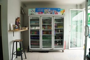 Ảnh chưa phân loại, 5 trong số 18 ảnh, nút