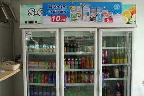 Ảnh chưa phân loại, 4 trong số 18 ảnh, nút