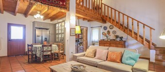 Huerta Valleciruelo Sanlúcar La Mayor by Ruralidays