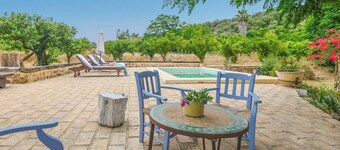 Huerta Valleciruelo Sanlúcar La Mayor by Ruralidays