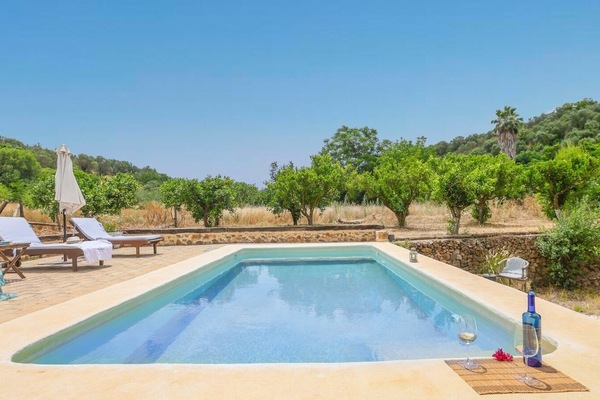 Huerta Valleciruelo Sanlúcar La Mayor by Ruralidays