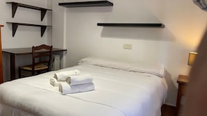 4 bedrooms, travel cot, WiFi