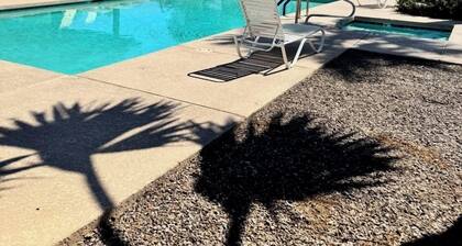 Modern 3-bedroom condo with WiFi in Tempe